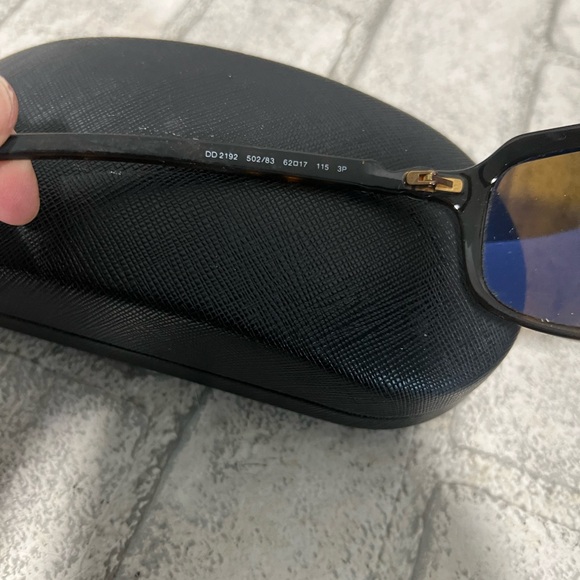 Dolce and Gabbana Sunglasses - Picture 6 of 7